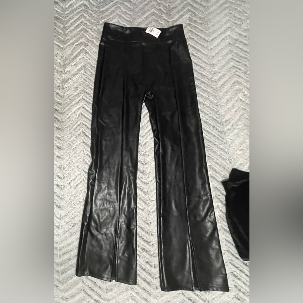 NWT Abercrombie black leather pants